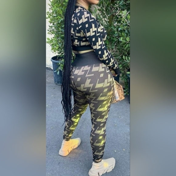 NWT Crop Top & Stretchy sheer mesh Pant Set - Picture 2 of 6